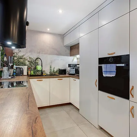 Heimelige Schwarzwaldwohnung Wald * هوسن